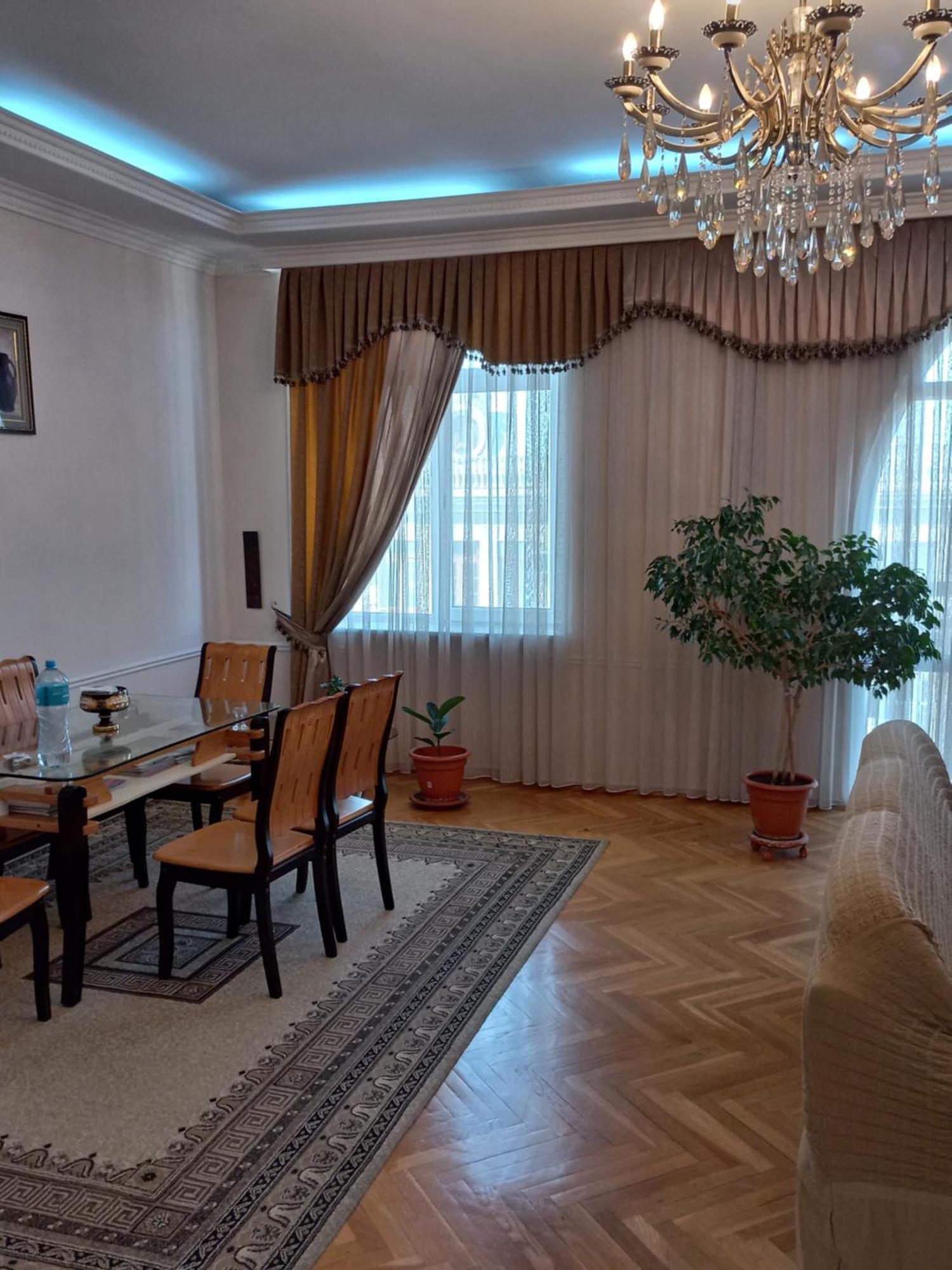 Neftiannikov Avenue Apartment Bakoe Buitenkant foto