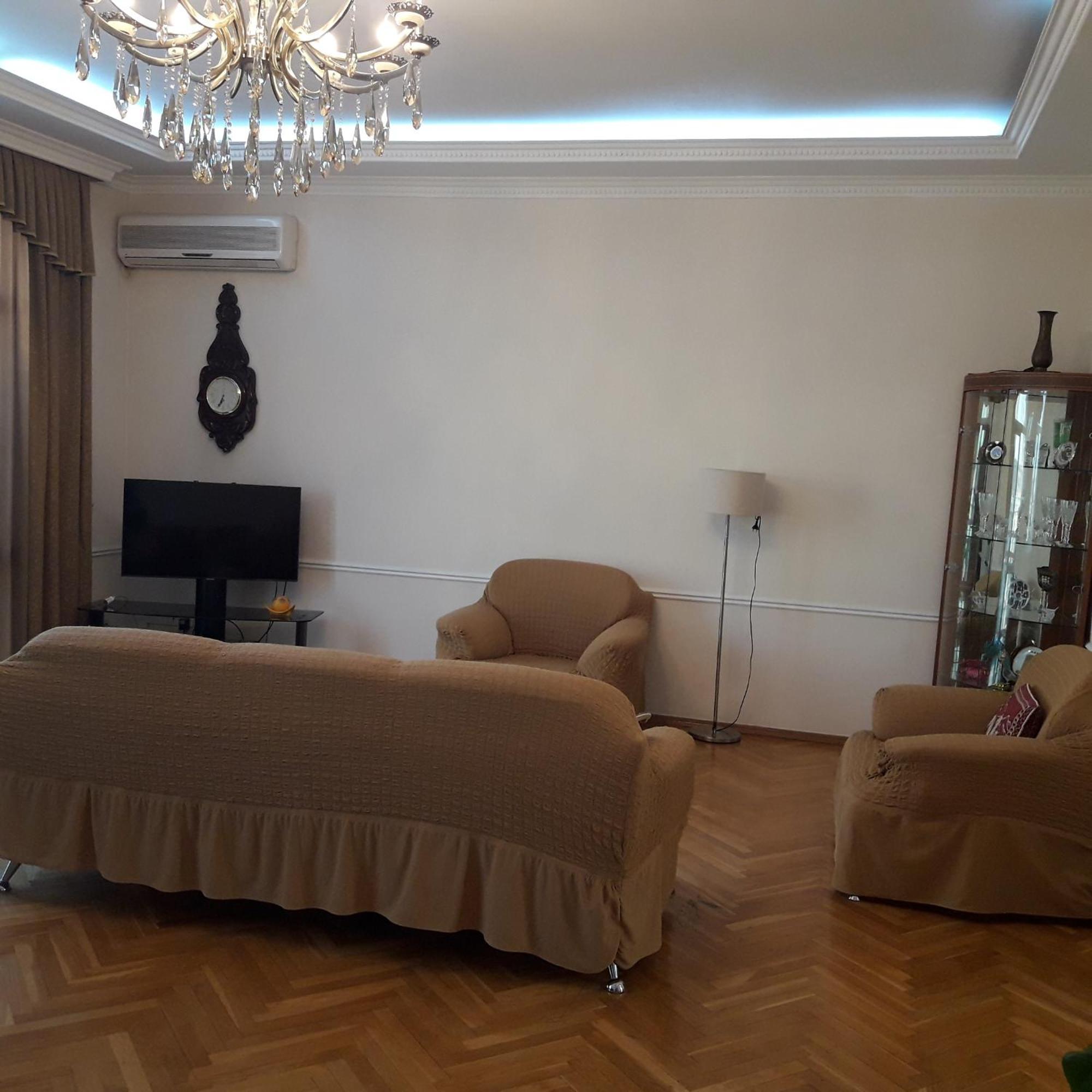 Neftiannikov Avenue Apartment Bakoe Buitenkant foto